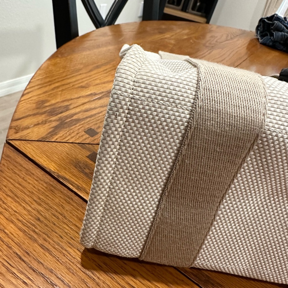 Lululemon Cream Tote Bag mini - Picture 7 of 10